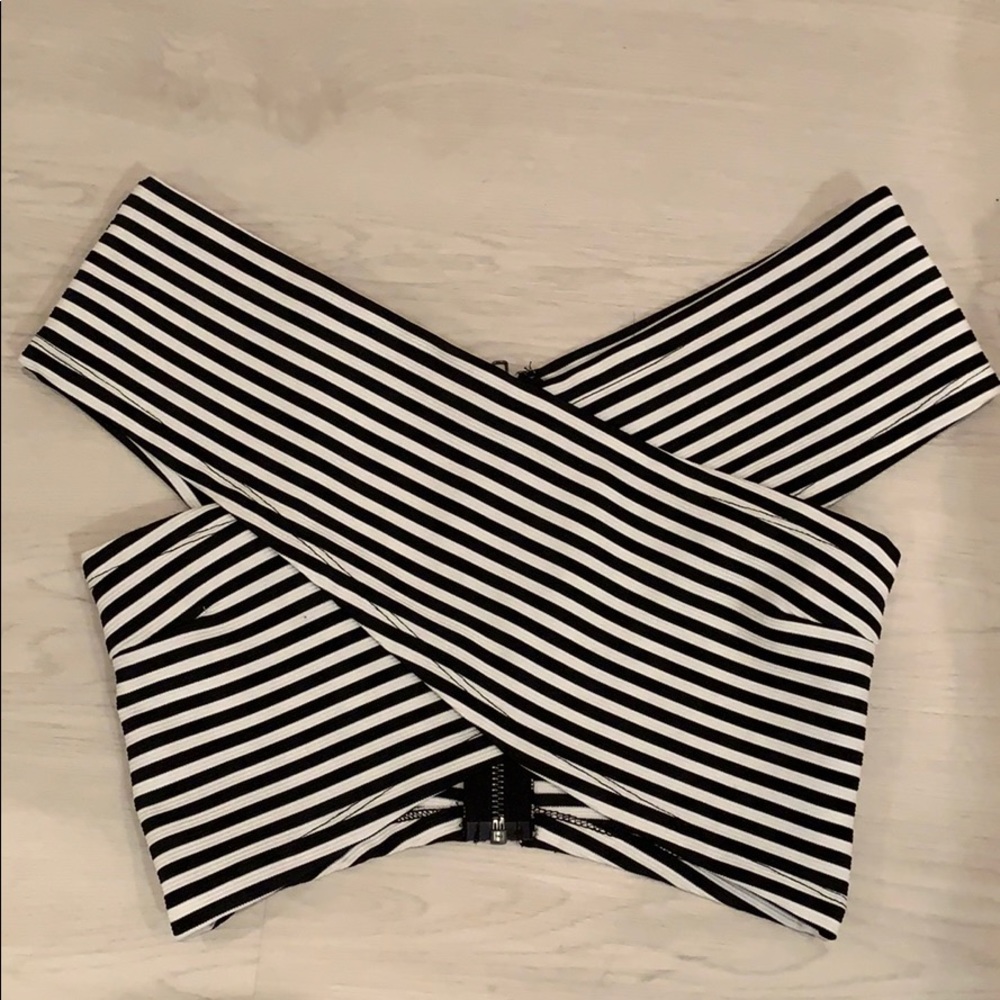 Criss Cross Cropped Top